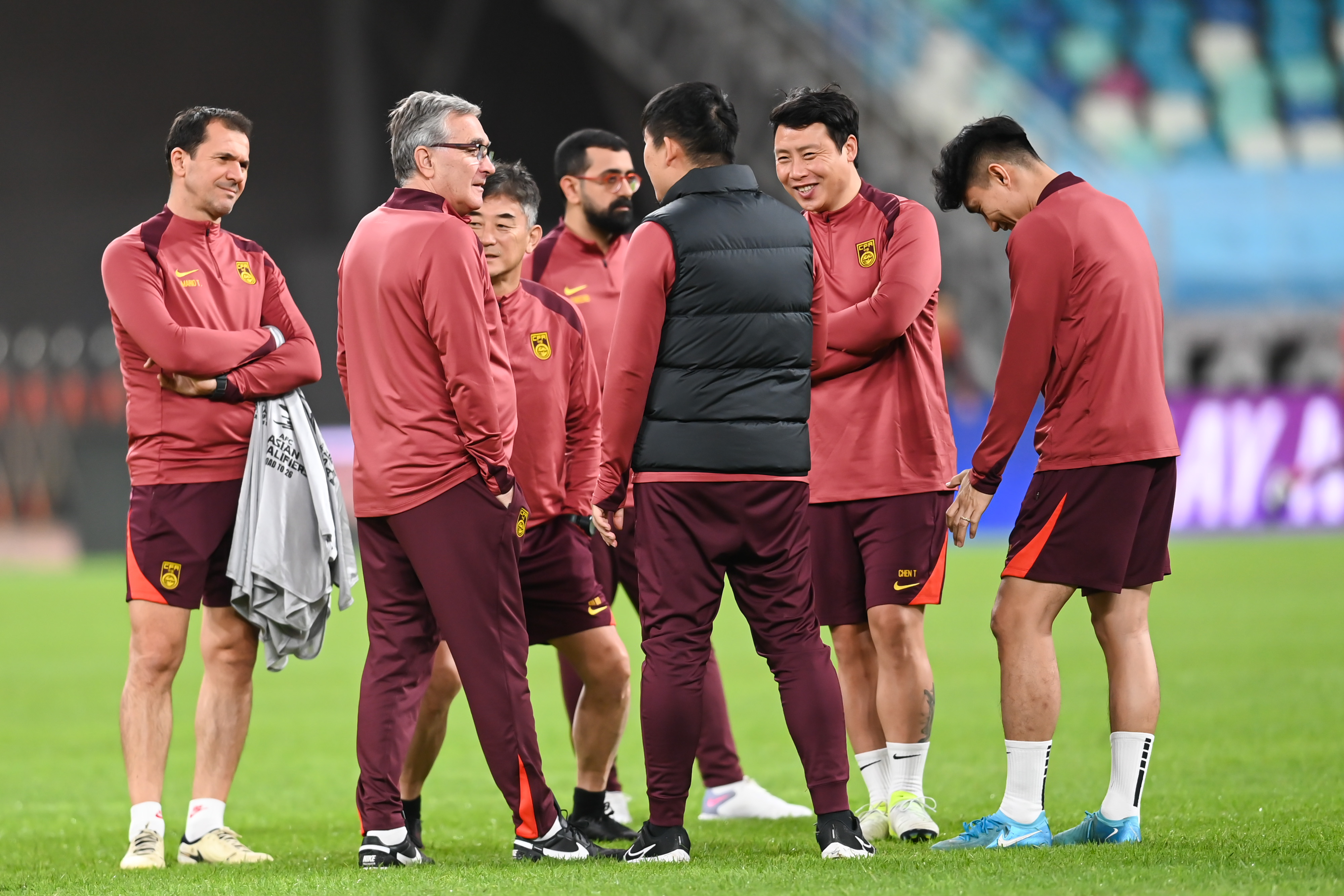 不敌强敌战备全面，球队提前出局(比赛中不敌是什么意思)