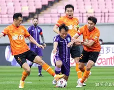 包含球队备战冲突矛盾升级，内部情绪波动的词条